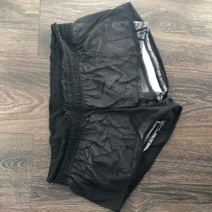 Lululemon shorts size 6